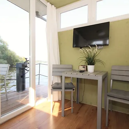 Cosy Houseboat Wannsee * Berlim